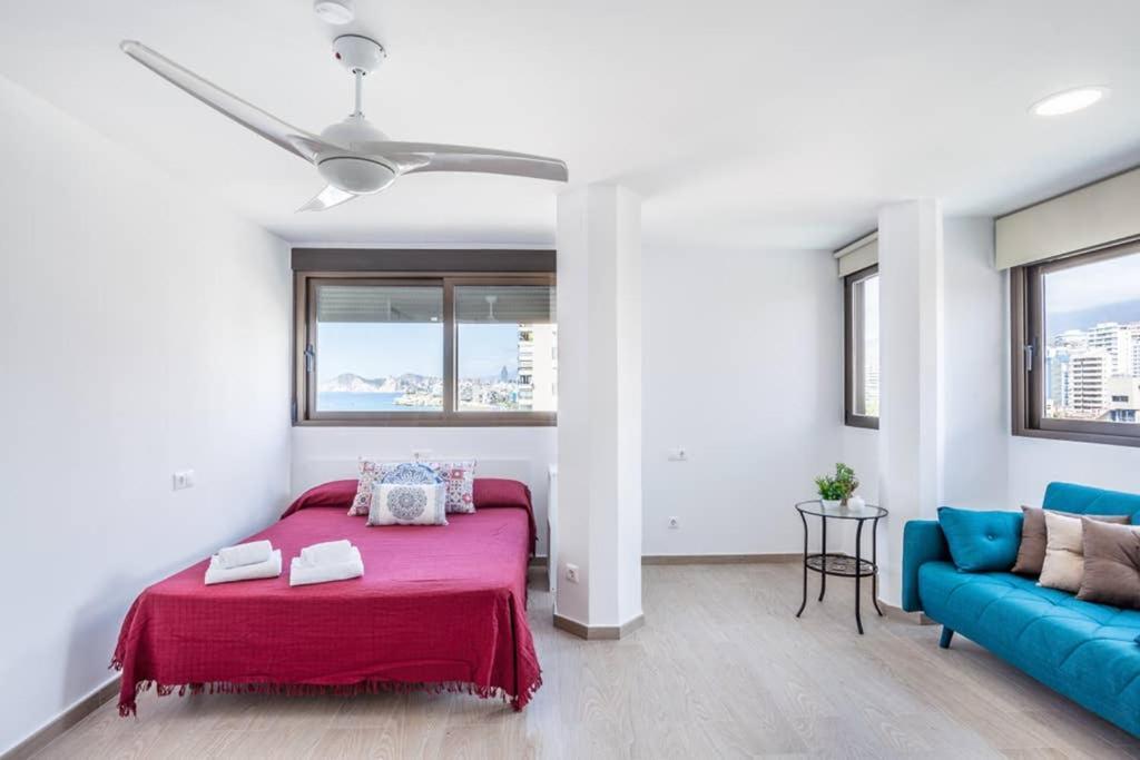 Levante Beach Front Of The Sea Estacha بينايدورم المظهر الخارجي الصورة