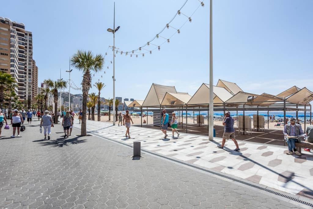Levante Beach Front Of The Sea Estacha بينايدورم المظهر الخارجي الصورة